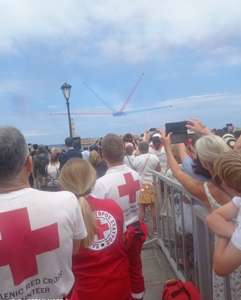 Υγειονομική κάλυψη στα Red Arrows από το Περιφερειακό Τμήμα Χανίων