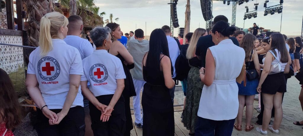 Υγειονομική κάλυψη της συναυλίας «ΕΛΕΝΑ ΠΑΠΑΡΙΖΟΥ» από το Περιφερειακό Τμήμα Κατερίνης
