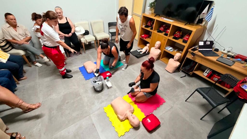 Εκπαίδευση στις Πρώτες Βοήθειες κοινού από το Περιφερειακό Τμήμα Κέρκυρας