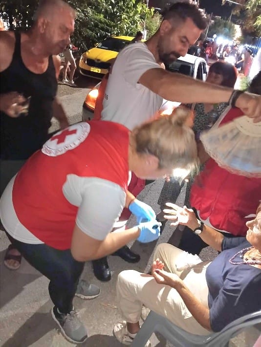 Υγειονομική κάλυψη της συναυλίας του Σωκράτη Μάλαμα και της Ιουλίας Καραπατάκη στις Ροβιές από το Περιφερειακό Τμήμα Χαλκίδας